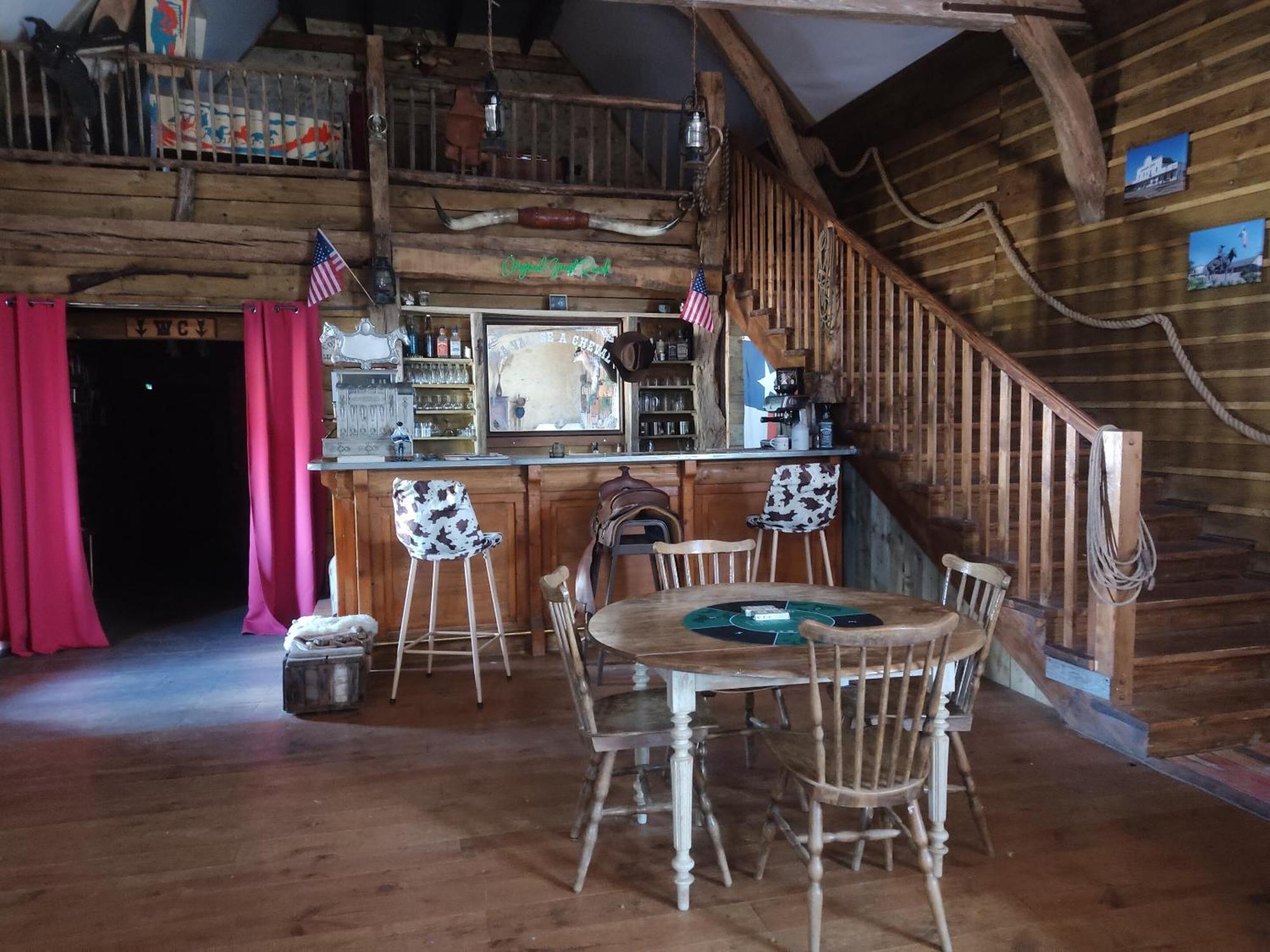La Valise A Cheval Bed and Breakfast Mezieres-sur-Ponthouin Eksteriør billede